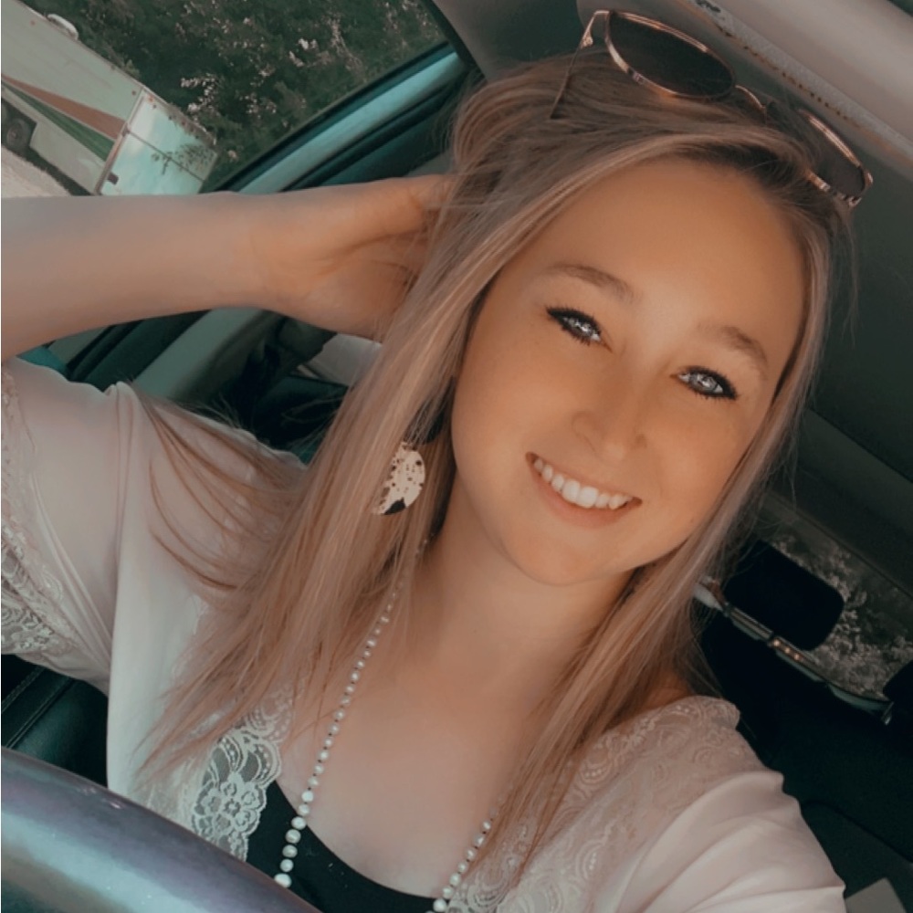 Meet your Posher, Ashley